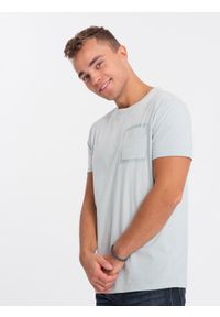 Ombre Clothing - T-shirt męski bawełniany z kieszonką - jasnoszary V10 OM-TSPT-0154 - XXL. Kolor: szary. Materiał: bawełna. Wzór: aplikacja, nadruk #2