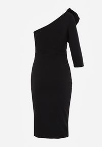 Renee - Czarna Elegancka Sukienka Asymetryczna z Ozdobą przy Ramieniu o Dopasowanym Kroju Tesson. Kolor: czarny. Materiał: materiał, poliester, elastan. Wzór: aplikacja. Typ sukienki: asymetryczne. Styl: elegancki #7