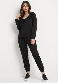 Born2be - Czarny Klasyczny Komplet Dresowy z Bluzą z Kapturem i Prostymi Spodniami Neiba. Kolor: czarny. Materiał: dresówka #4
