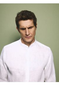 Reserved - Lniana koszula regular fit - biały. Kolor: biały. Materiał: len #1