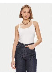 Gina Tricot Top 22470 Biały Slim Fit. Kolor: biały. Materiał: bawełna #1