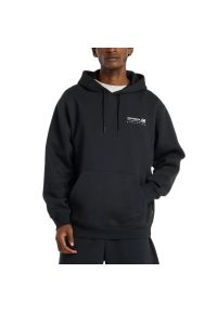 Bluza męska New Balance MT53528BK - czarna. Okazja: na co dzień. Typ kołnierza: kaptur. Kolor: czarny. Materiał: prążkowany, poliester, bawełna. Styl: casual #1