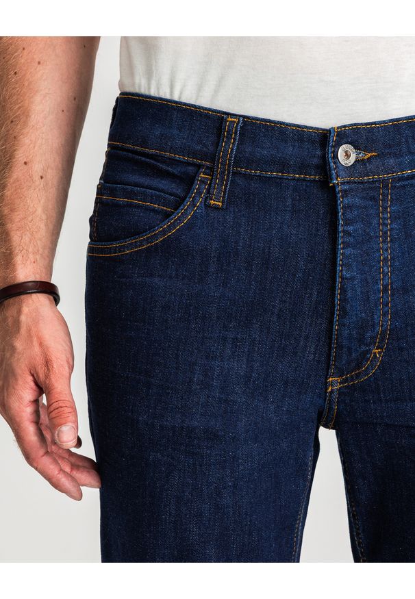 Męskie Spodnie Jeansowe Mustang Style Tramper Straight Denim Blue 1017121 5000 901