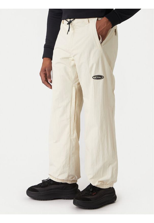 Quiksilver Spodnie snowboardowe Snow Down EQYTP03233 Écru Relaxed Fit. Materiał: syntetyk. Sport: snowboard