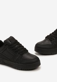 Renee - Czarne Sznurowane Sneakersy z Przeszyciami na Grubej Podeszwie Sillvina. Kolor: czarny #4
