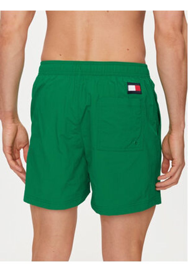 TOMMY HILFIGER - Tommy Hilfiger Szorty kąpielowe UM0UM02048 Zielony Slim Fit. Kolor: zielony. Materiał: syntetyk