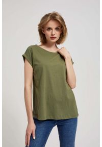 MOODO - Bawełniany t-shirt oliwkowy. Kolor: oliwkowy. Materiał: bawełna