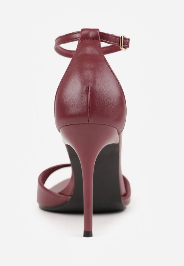 Renee - Bordowe Eleganckie Sandały w Szpic na Szpilce ze Sprzączką Murierah. Okazja: na imprezę, na co dzień. Zapięcie: sprzączka. Kolor: czerwony. Materiał: jeans. Obcas: na szpilce. Styl: elegancki