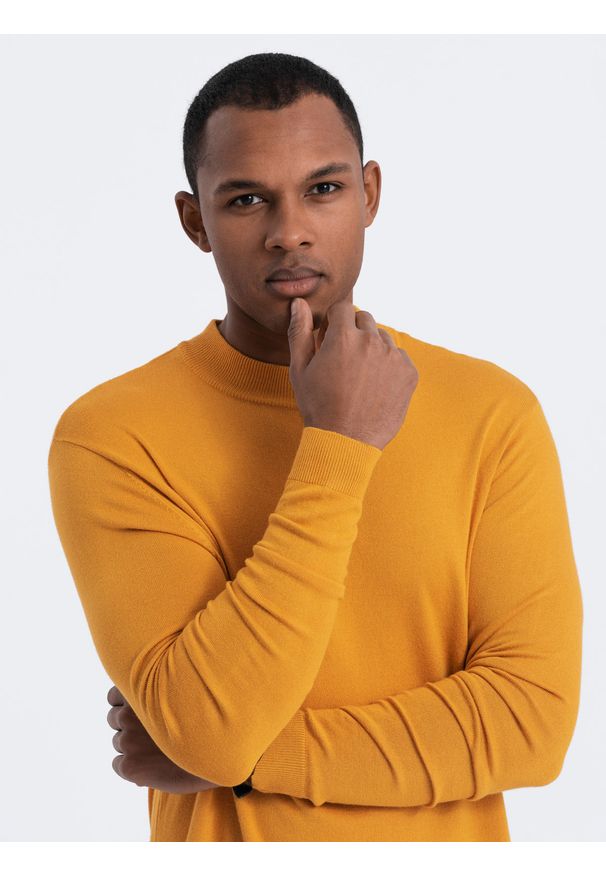 Ombre Clothing - Półgolf dzianinowy męski z wiskozą - musztardowy V5 - Rozmiar: L. Typ kołnierza: golf. Kolor: żółty. Materiał: wiskoza, dzianina