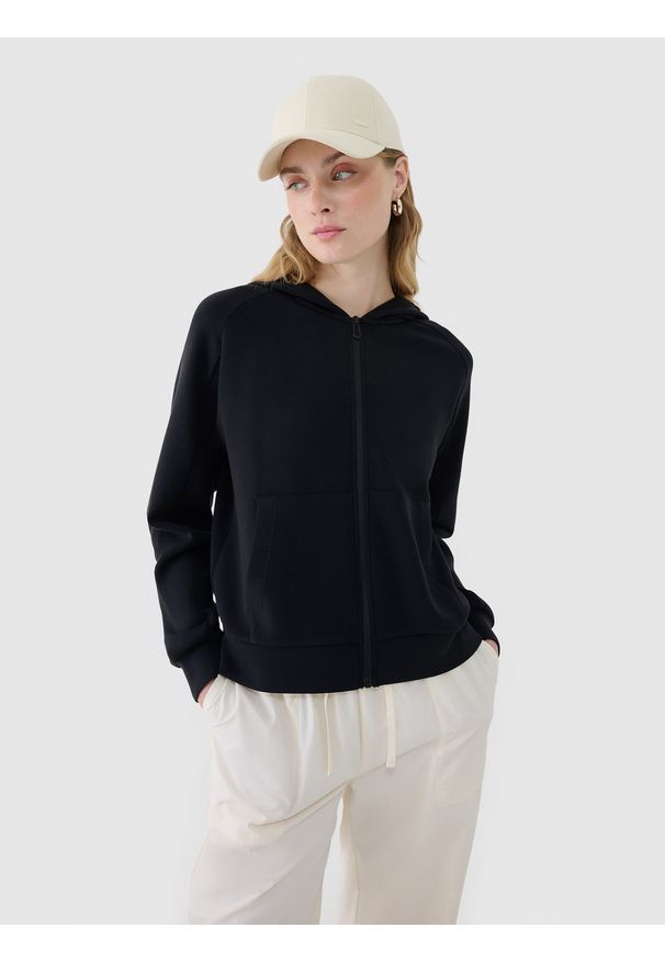 4f - 4F Bluza dresowa rozpinana z modalem damska - czarna M. Okazja: na co dzień. Typ kołnierza: kaptur. Kolor: czarny. Materiał: dresówka. Długość rękawa: raglanowy rękaw. Wzór: gładki, ze splotem. Styl: casual, sportowy. Sport: fitness