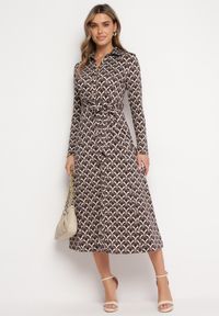 Born2be - Brązowa Sukienka Koszulowa Midi w Geometryczny Wzór z Paskiem Anelfi. Kolor: brązowy. Materiał: materiał. Wzór: geometria. Typ sukienki: koszulowe. Długość: midi #4