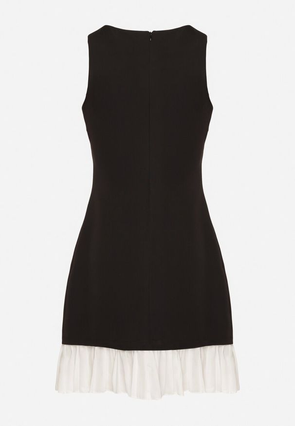 Born2be - Czarna Elegancka Sukienka Taliowana Florzedi. Okazja: na imprezę, na co dzień. Kolor: czarny. Typ sukienki: proste. Styl: elegancki