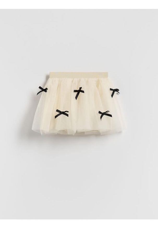 Reserved - Tiulowa spódnica z kokardkami - kremowy. Kolor: kremowy. Materiał: tiul