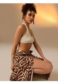 Sinsay - Wiskozowa kopertowa spódnica midi z roślinnym wzorem - brązowy. Kolor: brązowy. Materiał: wiskoza #1