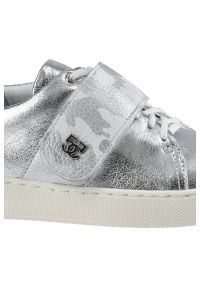 Srebrne Sneakersy Simen Damskie Modne Półbuty. Okazja: na co dzień. Zapięcie: sznurówki. Kolor: srebrny. Materiał: guma, skóra #4