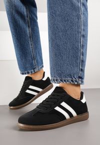 Born2be - Czarne Sneakersy Ozdobione Paskami Nalierre. Okazja: na co dzień. Zapięcie: pasek. Kolor: czarny. Materiał: jeans. Wzór: aplikacja #6