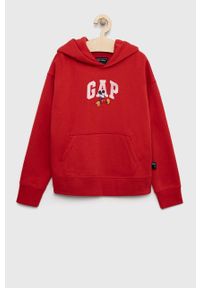 GAP bluza dziecięca x Disney kolor czerwony z kapturem z nadrukiem. Typ kołnierza: kaptur. Kolor: czerwony. Materiał: materiał. Wzór: nadruk, motyw z bajki #1