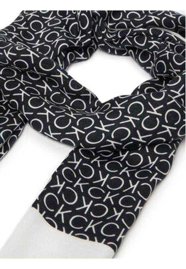Calvin Klein Szal Aop Minimal Logo LV04F8053G Czarny. Kolor: czarny. Materiał: materiał