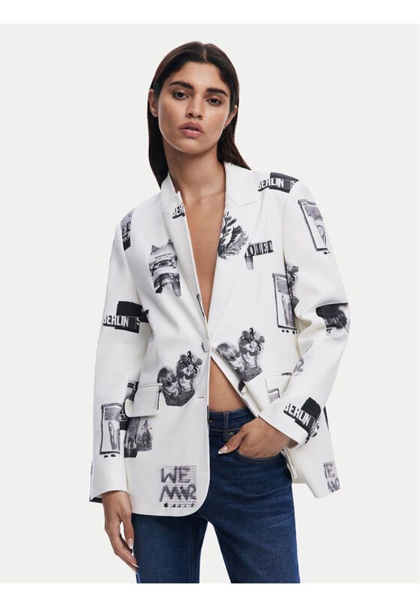 Desigual Marynarka 25SWEW15 Biały Regular Fit. Kolor: biały. Materiał: syntetyk