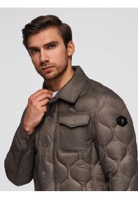 Ombre Clothing - Pikowana kurtka męska w koszulowym fasonie – khaki V3 - Rozmiar: XXL. Okazja: na co dzień. Kolor: brązowy. Materiał: poliester, materiał. Wzór: aplikacja. Styl: casual, elegancki