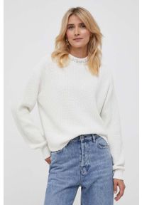 Calvin Klein Jeans sweter bawełniany kolor beżowy z półgolfem. Kolor: beżowy. Materiał: bawełna. Długość rękawa: długi rękaw. Długość: długie. Wzór: ze splotem