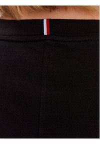 TOMMY HILFIGER - Tommy Hilfiger T-Shirt Essentials S10S101670 Czarny Cropped Fit. Kolor: czarny. Materiał: bawełna #4