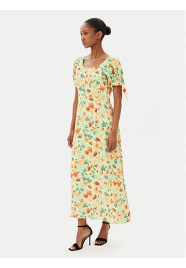 French Connection Sukienka codzienna 71YCU Zielony Regular Fit. Okazja: na co dzień. Kolor: zielony. Materiał: wiskoza. Typ sukienki: proste. Styl: casual