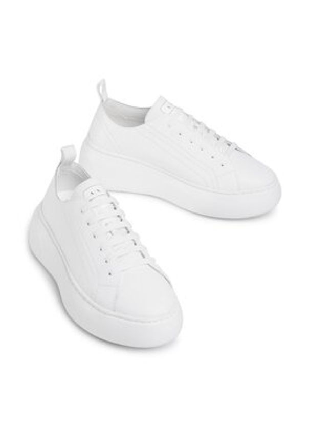 Armani Exchange Sneakersy XDX043 XCC64 00152 Biały. Kolor: biały. Materiał: skóra