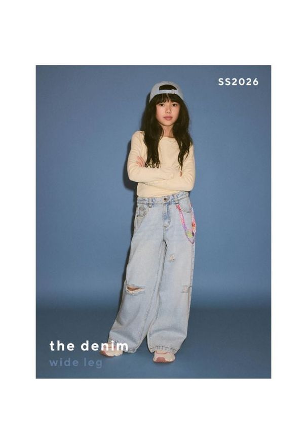 Reserved - Jeansy super wide leg z łańcuszkiem - niebieski. Kolor: niebieski