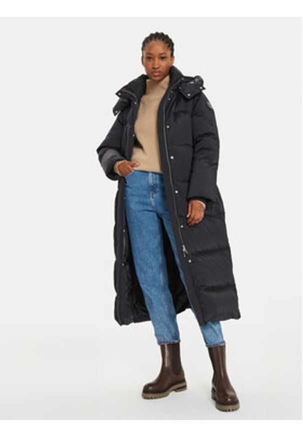 Woolrich Kurtka puchowa Aurora CFWWOU0698FRUT1148 Czarny Regular Fit. Kolor: czarny. Materiał: syntetyk