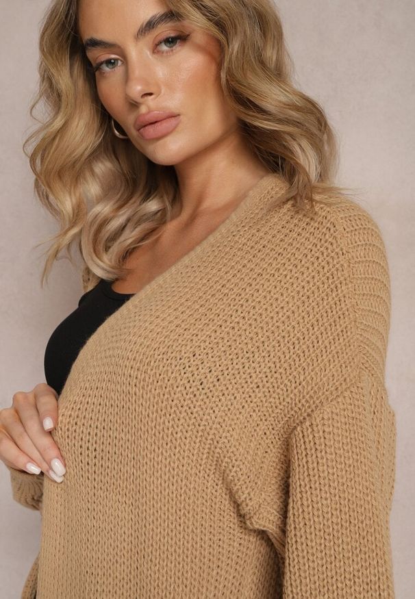 Renee - Brązowy Długi Kardigan Oversize Angellona. Kolor: beżowy. Długość: długie
