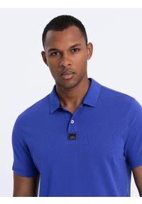 Ombre Clothing - Koszulka męska polo z kołnierzykiem - intensywnie niebieska V9 S1745 - XXL. Typ kołnierza: polo. Kolor: niebieski. Materiał: bawełna. Wzór: aplikacja #9