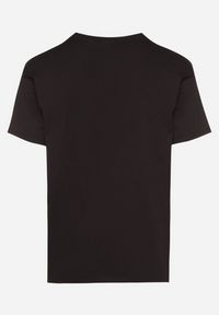 Born2be - Czarna Bawełniana Koszulka T-shirt Basic z Dekoltem w Serek Malvinea. Okazja: na spotkanie biznesowe, do pracy, na co dzień. Typ kołnierza: dekolt w serek. Kolor: czarny. Materiał: bawełna. Styl: biznesowy, casual, elegancki #4