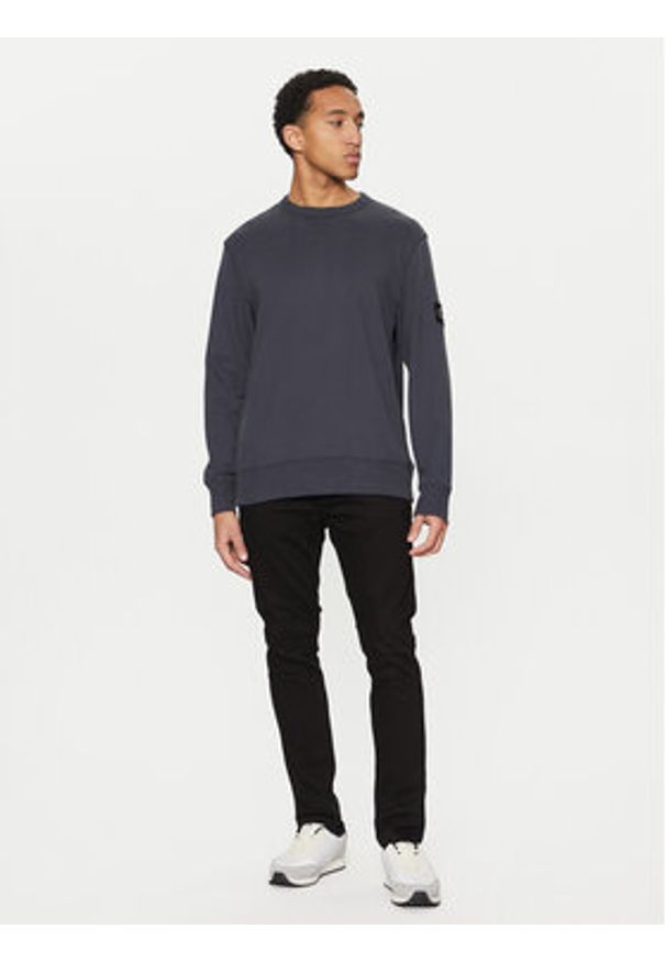 Calvin Klein Jeans Bluza J30J323426 Granatowy Regular Fit. Kolor: niebieski. Materiał: bawełna