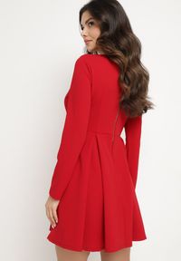Born2be - Czerwona Elegancka Sukienka o Rozkloszowanym Kroju Temitonia. Kolor: czerwony. Długość rękawa: długi rękaw. Styl: elegancki #7