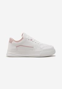 Born2be - Biało-Różowe Sneakersy z Perforacją i Kontrastowymi Lamówkami Adanria. Kolor: biały