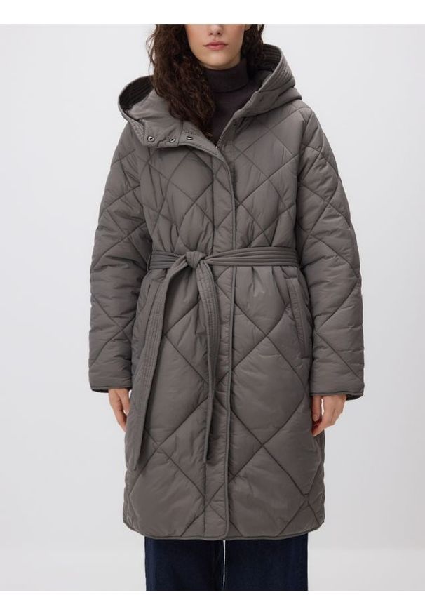 Reserved - Długa kurtka z wiązaniem - brązowy. Kolor: brązowy. Materiał: materiał. Długość: długie