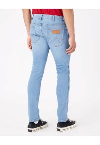 Wrangler - WRANGLER BRYSON MĘSKIE SPODNIE JEANSOWE THIS TIME W14XJX21E