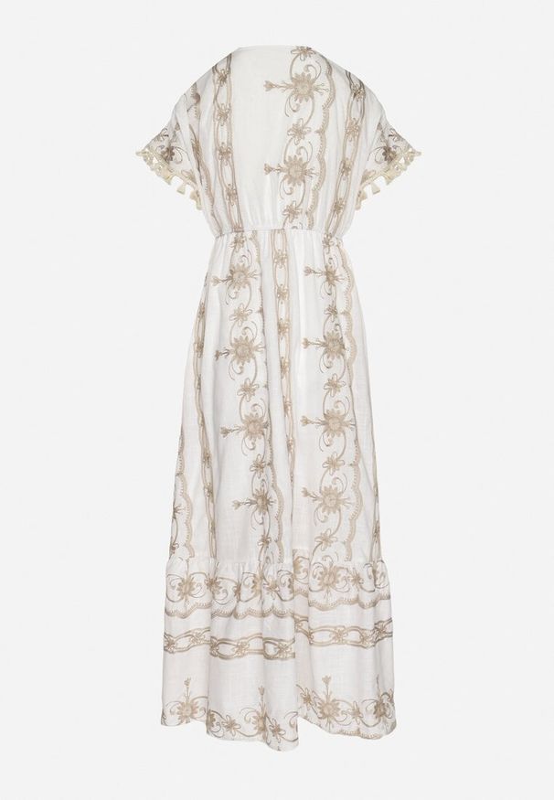 Born2be - Biała Bawełniana Sukienka w Boho Print Rozkloszowana z Metalicznymi Haftami i Frędzlami Divilea. Okazja: na co dzień. Typ kołnierza: dekolt w kształcie V. Kolor: biały. Materiał: bawełna. Długość rękawa: długi rękaw. Wzór: nadruk, haft. Styl: boho