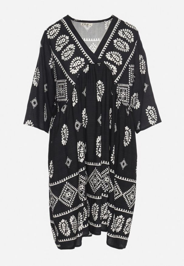 Born2be - Granatowa Wiskozowa Sukienka ze Wzorem Boho Frisana. Okazja: na co dzień. Typ kołnierza: dekolt w kształcie V. Kolor: niebieski. Materiał: wiskoza. Styl: boho