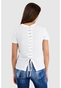 Guess - GUESS Biały t-shirt damski z nadrukiem i wiązaniem na plecach, Rozmiar XS. Kolor: biały. Materiał: bawełna. Wzór: nadruk #2