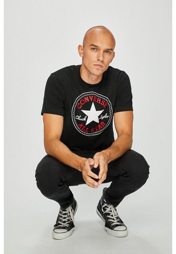 Converse - T-shirt. Okazja: na co dzień. Kolor: czarny. Materiał: dzianina. Wzór: nadruk. Styl: casual
