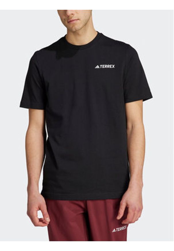 Adidas - adidas T-Shirt II6060 Czarny Regular Fit. Kolor: czarny. Materiał: bawełna