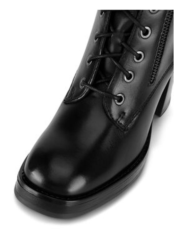 Lasocki Trzewiki RST-TOP-01 Czarny. Kolor: czarny. Materiał: skóra