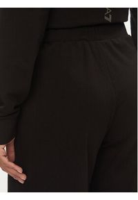 EA7 Emporio Armani Spodnie materiałowe 3DTP52 TJTXZ 0200 Czarny Regular Fit. Kolor: czarny. Materiał: bawełna #3
