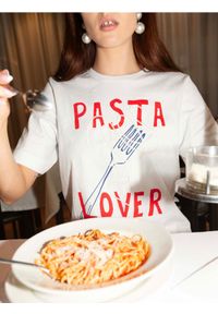 Reserved - T-shirt z nadrukiem - biały. Kolor: biały. Materiał: tkanina, bawełna. Wzór: nadruk #1