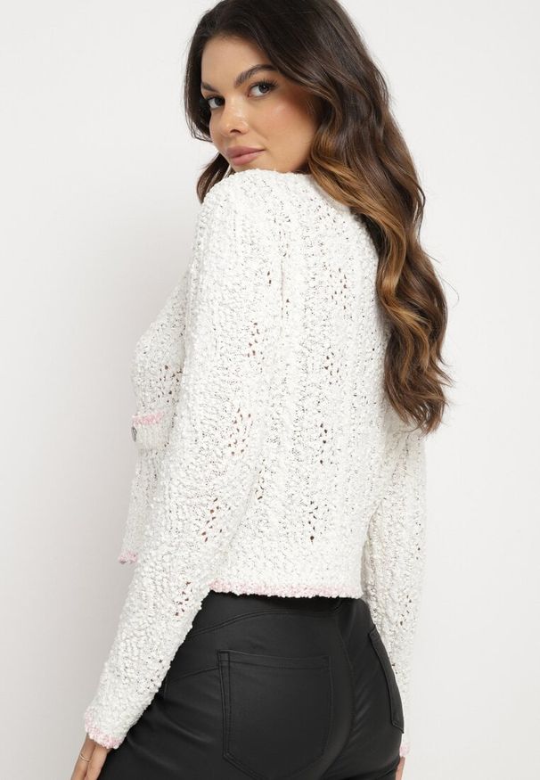 Born2be - Beżowy Kardigan z Wiskozą na Guziki i Imitacją Kieszeni Liales. Okazja: na co dzień. Kolor: beżowy. Materiał: wiskoza. Styl: elegancki, casual