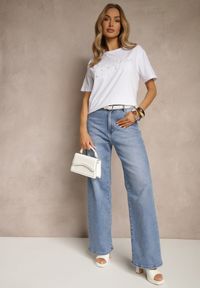 Renee - Biały Bawełniany T-shirt Zdobiony Haftowanym Napisem z Cekinami Ulionis. Kolor: biały. Materiał: bawełna. Wzór: napisy, aplikacja, haft. Styl: klasyczny, elegancki