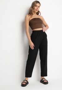 Born2be - Czarne Bawełniane Spodnie z Wysokim Stanem Vivivara. Okazja: na co dzień. Stan: podwyższony. Kolor: czarny. Materiał: bawełna. Styl: klasyczny, casual #5