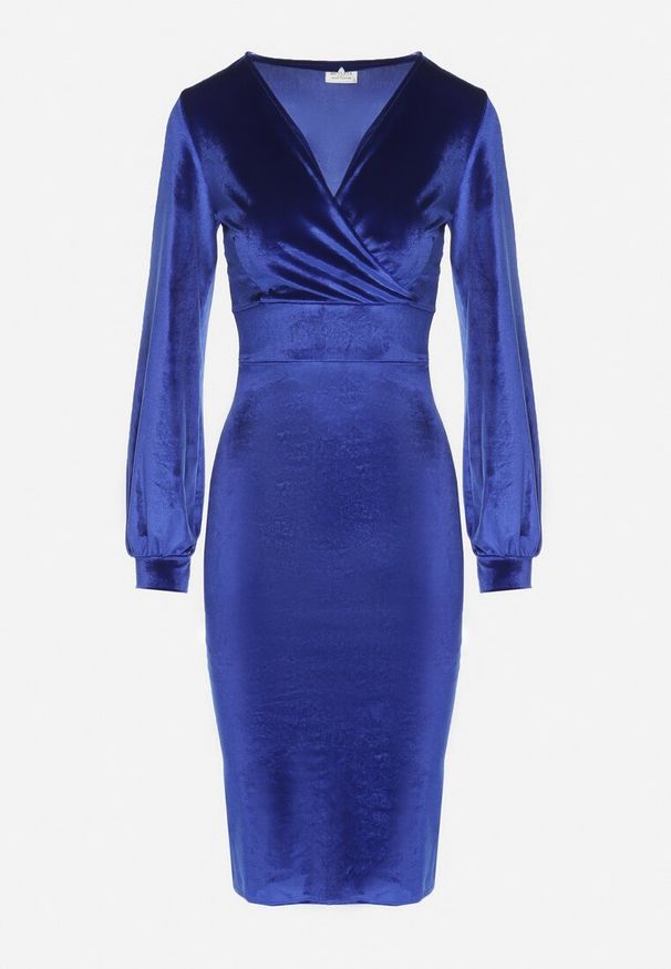 Born2be - Niebieska Dopasowana Sukienka Welurowa z Kopertowym Dekoltem Wilara. Kolor: niebieski. Materiał: welur. Długość rękawa: długi rękaw. Typ sukienki: kopertowe. Styl: klasyczny